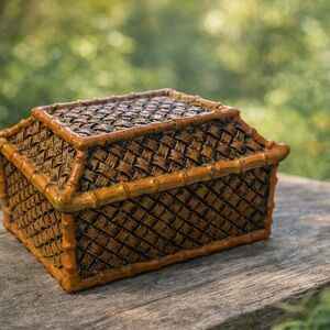 **Vintage Style Woven Rattan Bamboo Trinket Box | Boho Jewelry Storage Decor